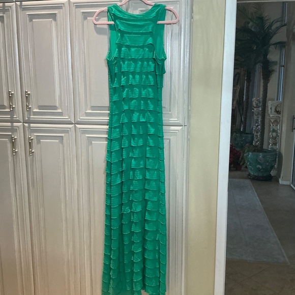 MAX STUDIO GREEN MAXI DRESS - Picture 3 of 3
